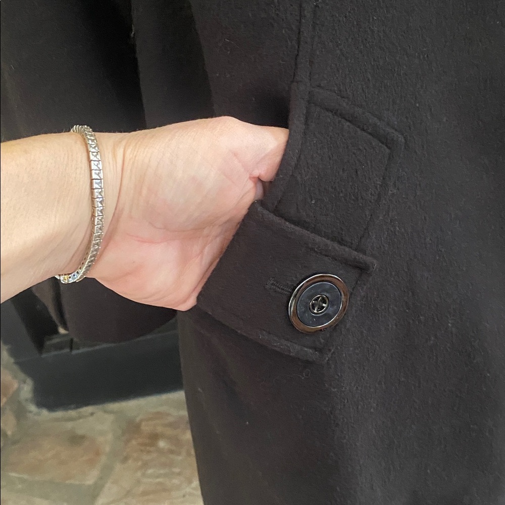 Kristen Blake Wool Elegant Black Coat. Small - Picture 5 of 12